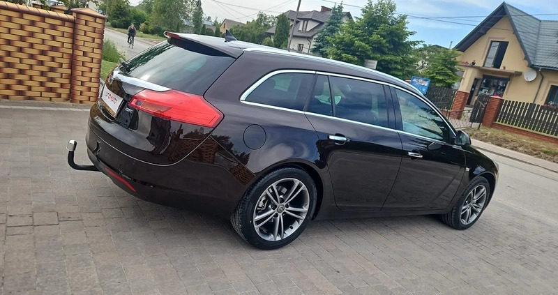 Opel Insignia cena 23900 przebieg: 212000, rok produkcji 2011 z Świeradów-Zdrój małe 232